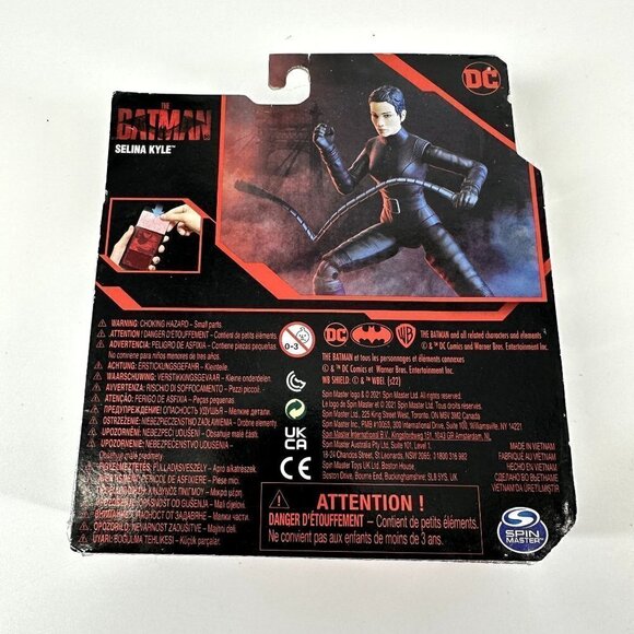DC The Batman Movie Selina Kyle 4" Action Figure with 3 Accessories - Picture 7 of 9